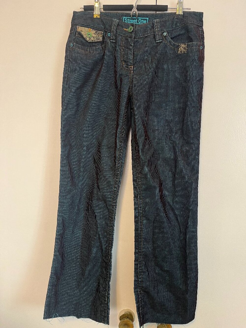 Street One corduroy pants with detail floral pockets